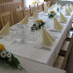 Hotel Tuhannen Tarinan Talo
