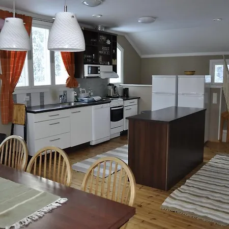 Tuhannen Tarinan Talo 3* Kannuskoski