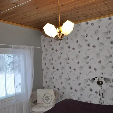 Hotelli Tuhannen Tarinan Talo Kannuskoski