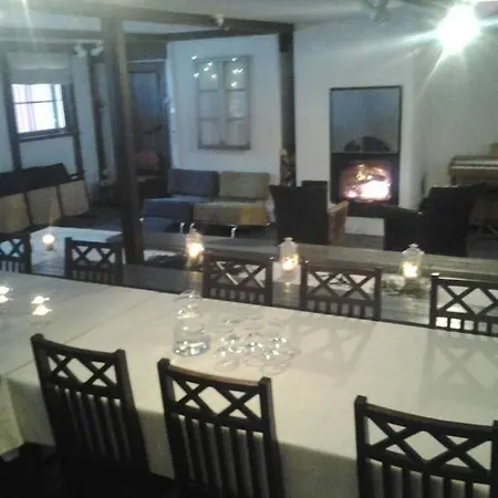 Tuhannen Tarinan Talo Kannuskoski