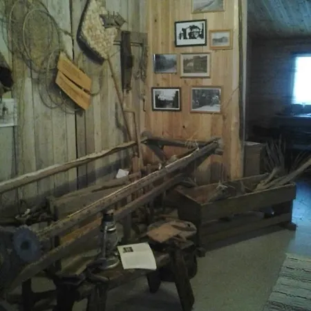 Tuhannen Tarinan Talo Hotelli