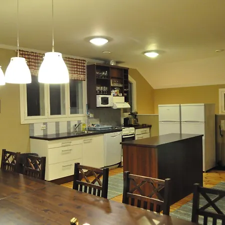 Tuhannen Tarinan Talo Hotelli Kannuskoski