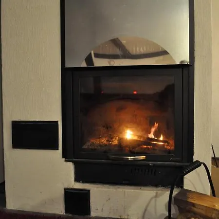 Tuhannen Tarinan Talo Kannuskoski