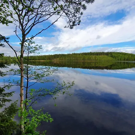 Tuhannen Tarinan Talo